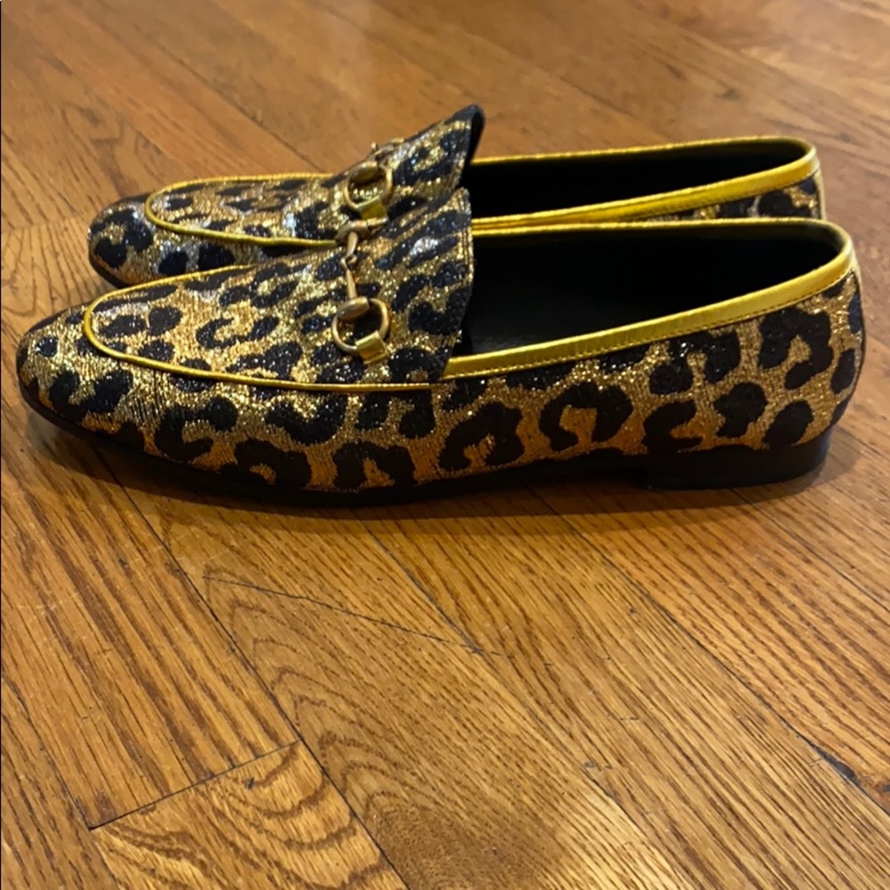 Gucci brocade leopard loafers. Amazing condition! - Picture 4 of 9